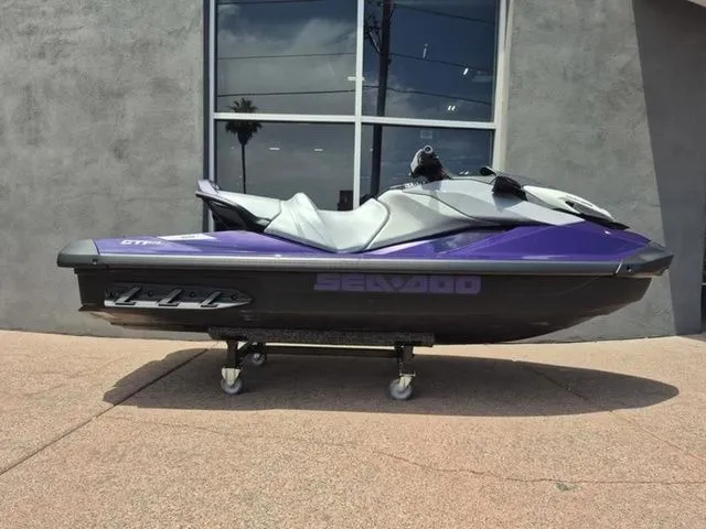 Slide: The Image of Sea-Doo GTI 2025 - 9