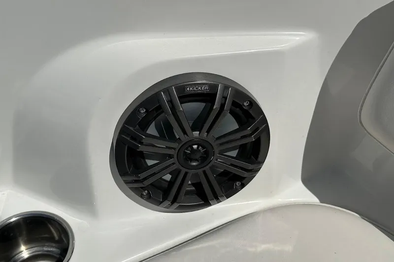 Slide: The Image of Speaker on 2019 Tahoe 2150 boat interior, featuring Kicker audio system. - 29