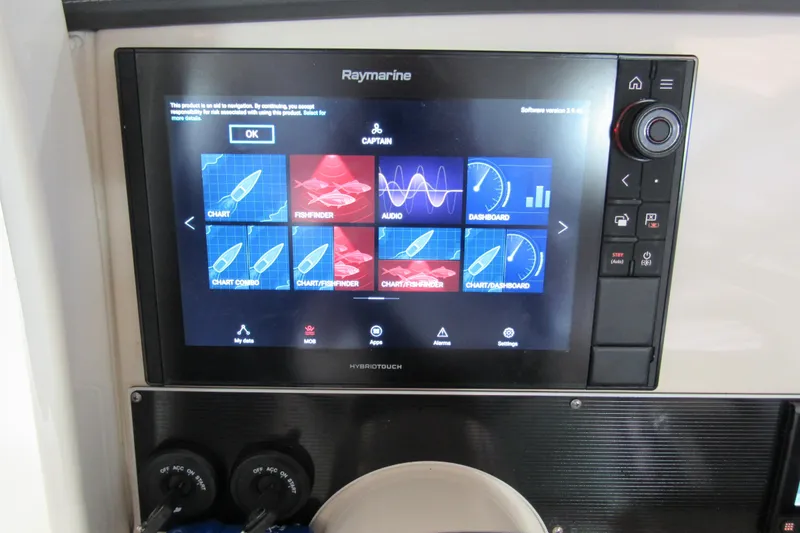 Slide: The Image of Raymarine navigation display on 2019 Boston Whaler 270 Dauntless boat dashboard. - 13