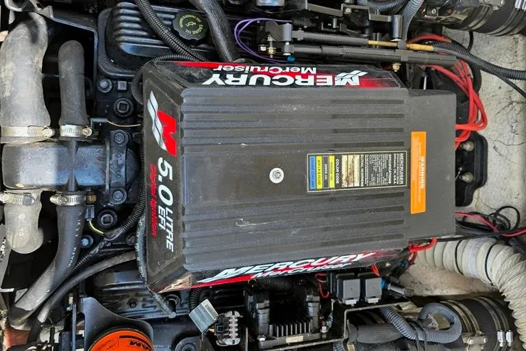 Slide: The Image of Engine of 2002 Rinker 212 Captiva BR with Mercury 5.0L EFI. - 11