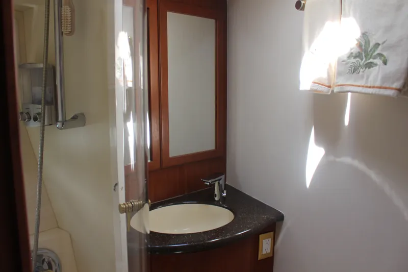 Slide: The Image of Silverton 48 Convertible 2004 - 20