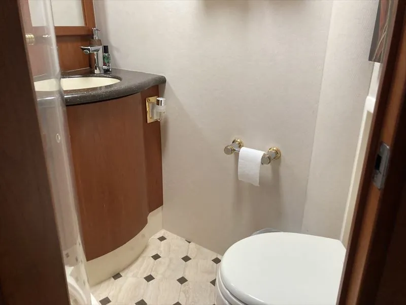 Slide: The Image of Silverton 48 Convertible 2004 - 21