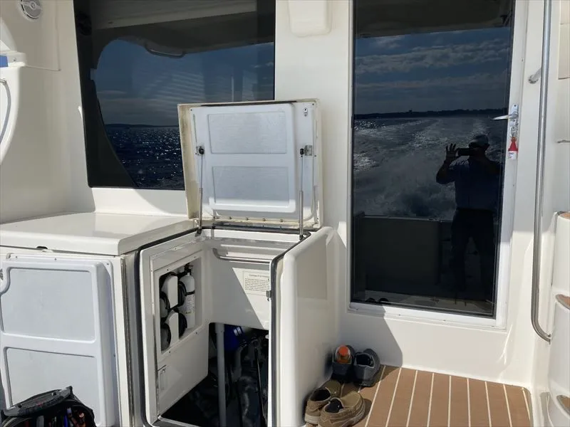 Slide: The Image of Silverton 48 Convertible 2004 - 5