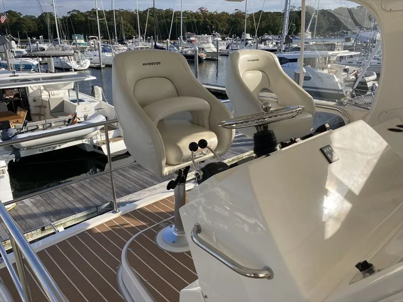 Slide: The Image of Silverton 48 Convertible 2004 - 9