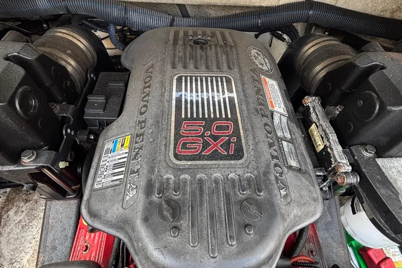 Slide: The Image of Volvo Penta 5.0 GXi engine in 2007 Regal 2400 Bowrider boat. - 15