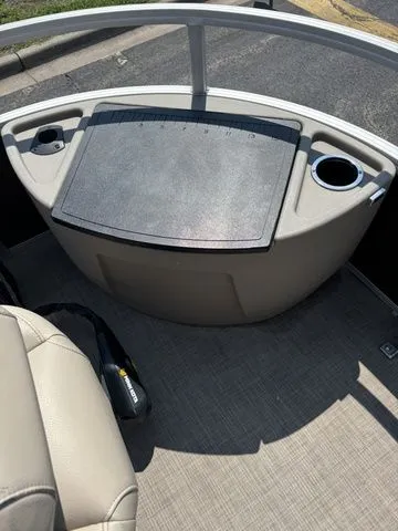 Slide: The Image of Sun Tracker FB 24XP3 / Mercury 200 2021 - 11