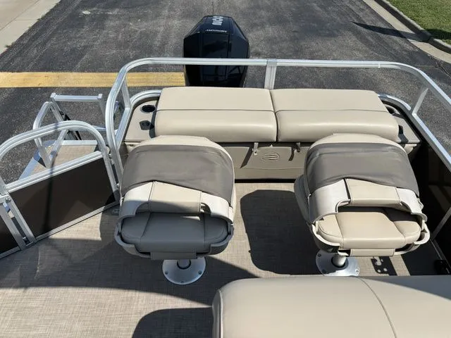 Slide: The Image of Sun Tracker FB 24XP3 / Mercury 200 2021 - 21
