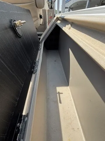 Slide: The Image of Sun Tracker FB 24XP3 / Mercury 200 2021 - 29