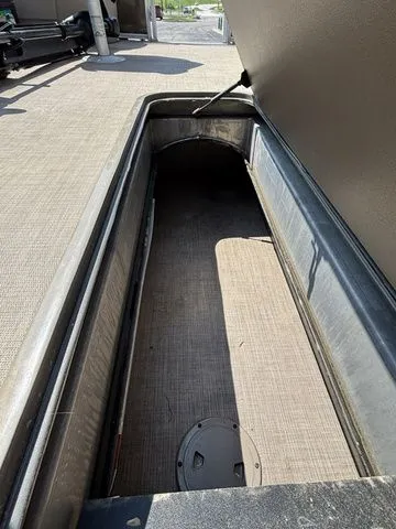 Slide: The Image of Sun Tracker FB 24XP3 / Mercury 200 2021 - 31