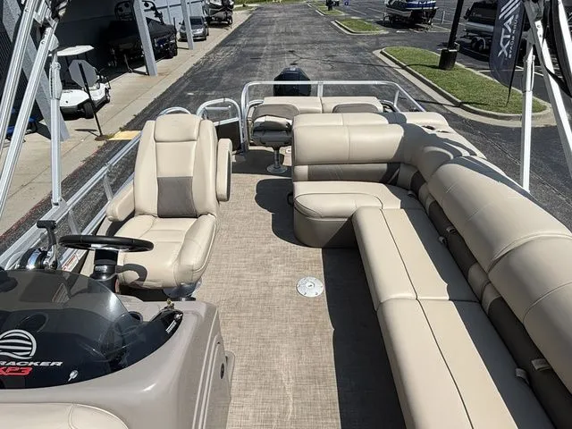 Slide: The Image of Sun Tracker FB 24XP3 / Mercury 200 2021 - 39