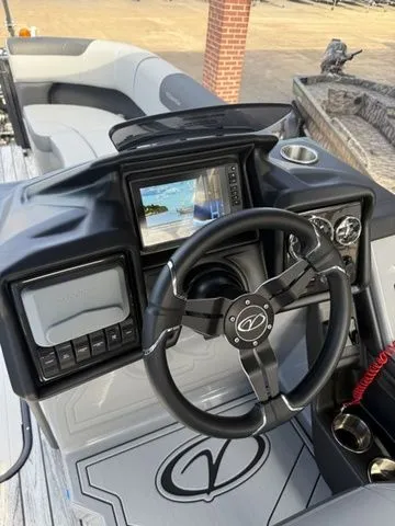 Slide: The Image of Veranda VR22RC XL 2026 - 17