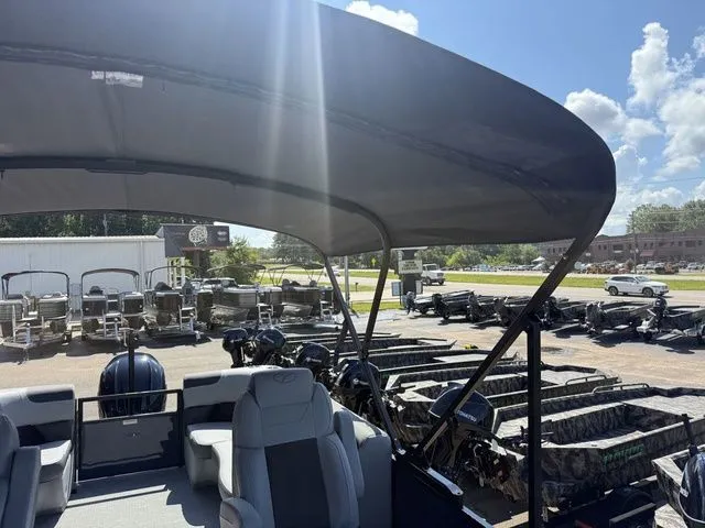 Slide: The Image of Veranda VR22RC XL 2026 - 13