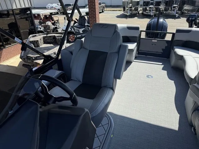 Slide: The Image of Veranda VR22RC XL 2026 - 14