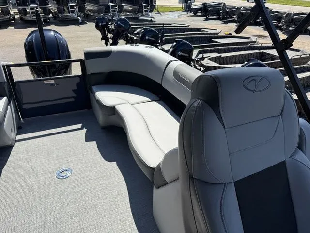 Slide: The Image of Veranda VR22RC XL 2026 - 15