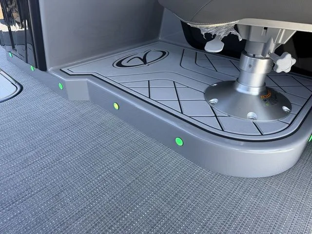 Slide: The Image of Veranda VR22RC XL 2026 - 18