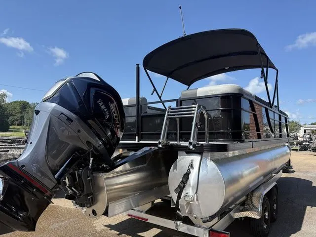 Slide: The Image of Veranda VR22RC XL 2026 - 6