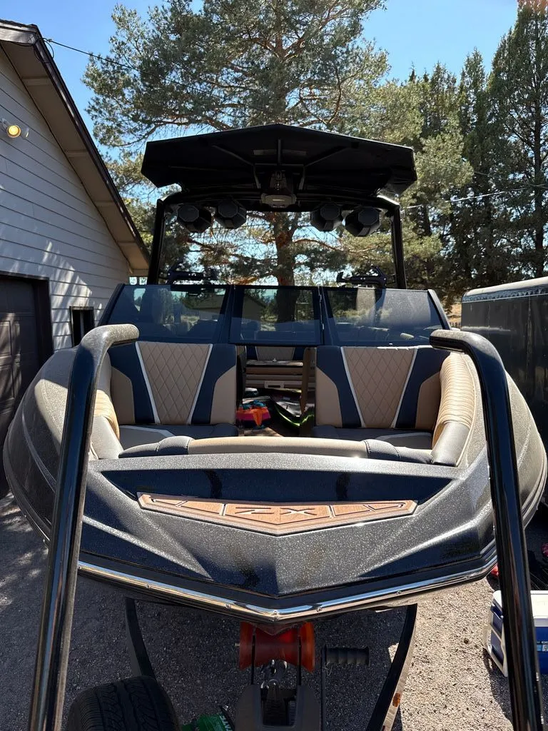 Slide: The Image of Tigé 25ZX 2023 - 7