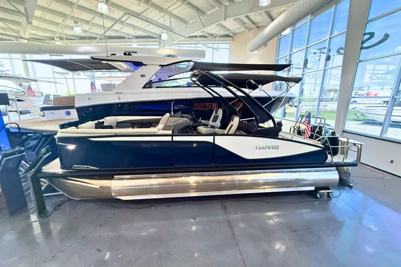 Slide: The Image of Harris Sunliner 230 Sport 2026 - 0