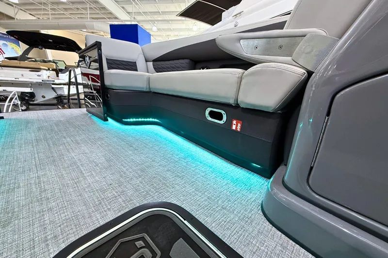 Slide: The Image of Harris Sunliner 230 Sport 2026 - 18