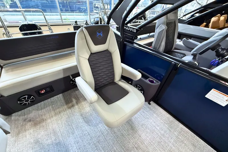 Slide: The Image of Harris Sunliner 230 Sport 2026 - 34