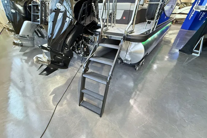 Slide: The Image of Harris Sunliner 230 Sport 2026 - 7