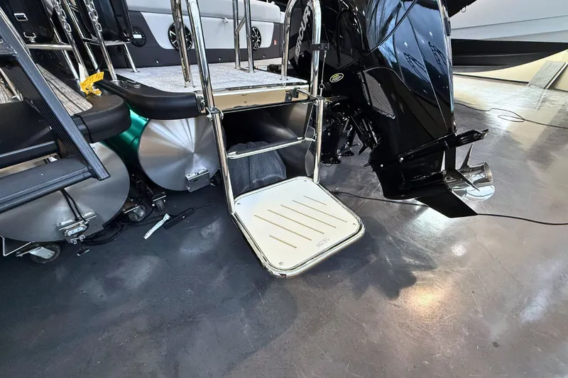 Slide: The Image of Harris Sunliner 230 Sport 2026 - 8