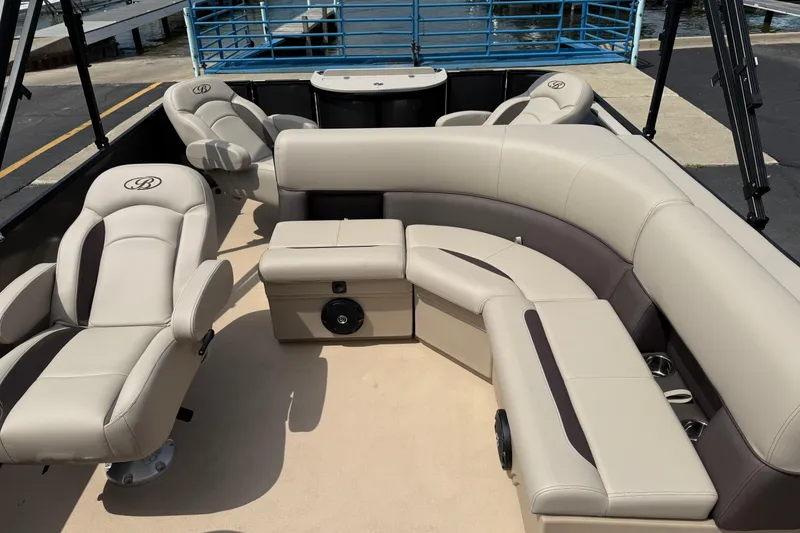 Slide: The Image of 2026 Bentley Pontoons Fish 220 Fish-N-Cruise interior with luxurious seating and modern design. - 20
