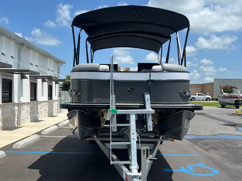 Slide: The Image of Tahoe CAS QLSW 25T 2025 - 5