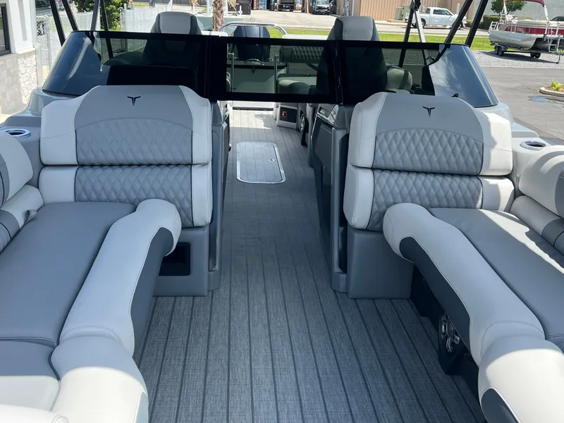 Slide: The Image of Tahoe CAS QLSW 25T 2025 - 8