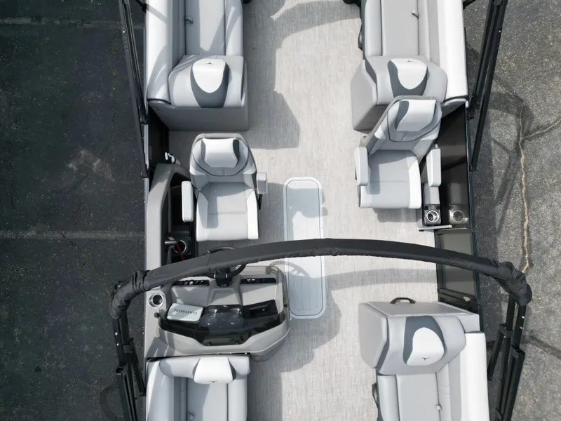 Slide: The Image of Tahoe LTZ QL23T 2025 - 11