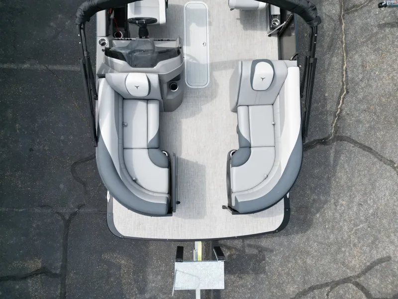 Slide: The Image of Tahoe LTZ QL23T 2025 - 12