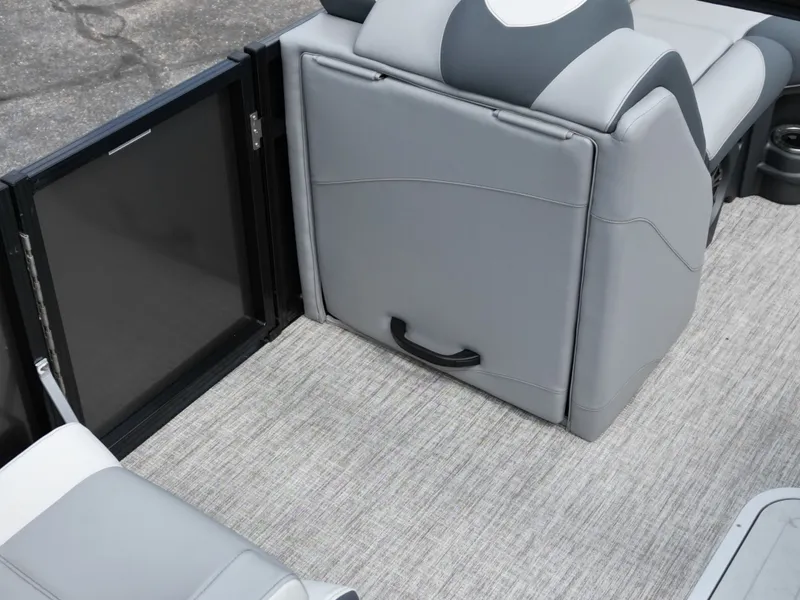 Slide: The Image of Tahoe LTZ QL23T 2025 - 18