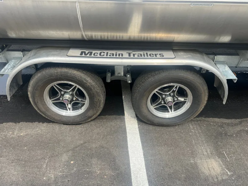 Slide: The Image of Tahoe LTZ QL23T 2025 - 17