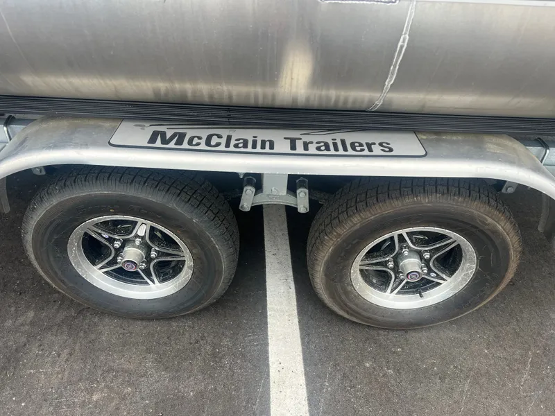 Slide: The Image of Tahoe LTZ QL23T 2025 - 18