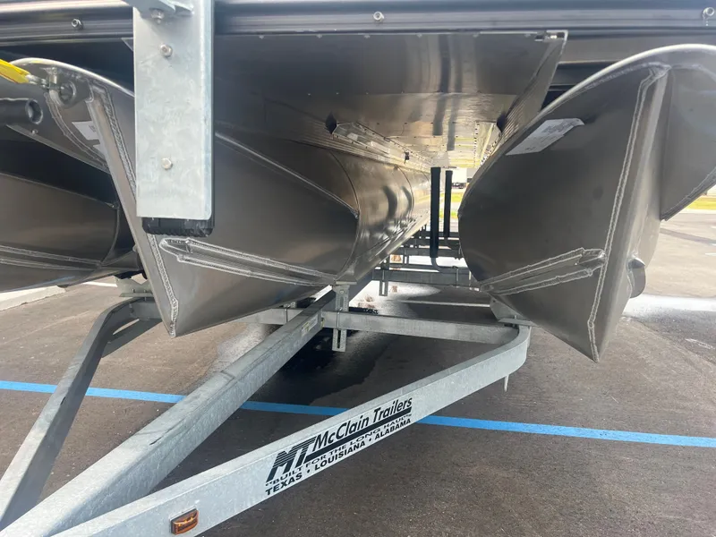 Slide: The Image of Tahoe LTZ QL23T 2025 - 20