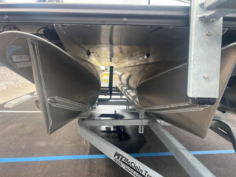 Slide: The Image of Tahoe LTZ QL23T 2025 - 21