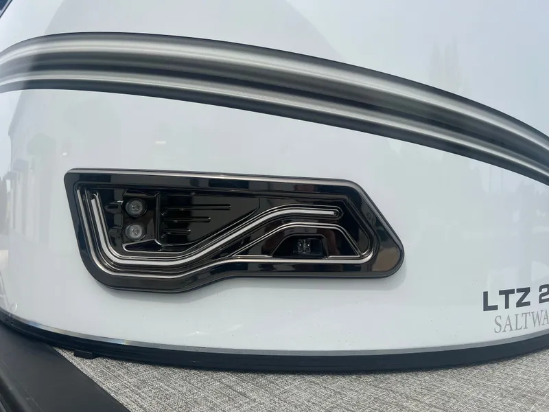 Slide: The Image of Tahoe LTZ QL23T 2025 - 22