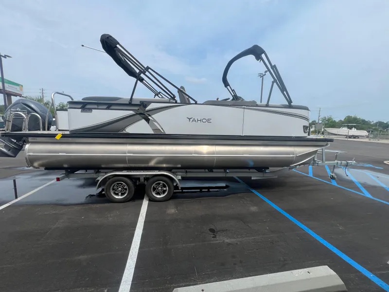 Slide: The Image of Tahoe LTZ QL23T 2025 - 5