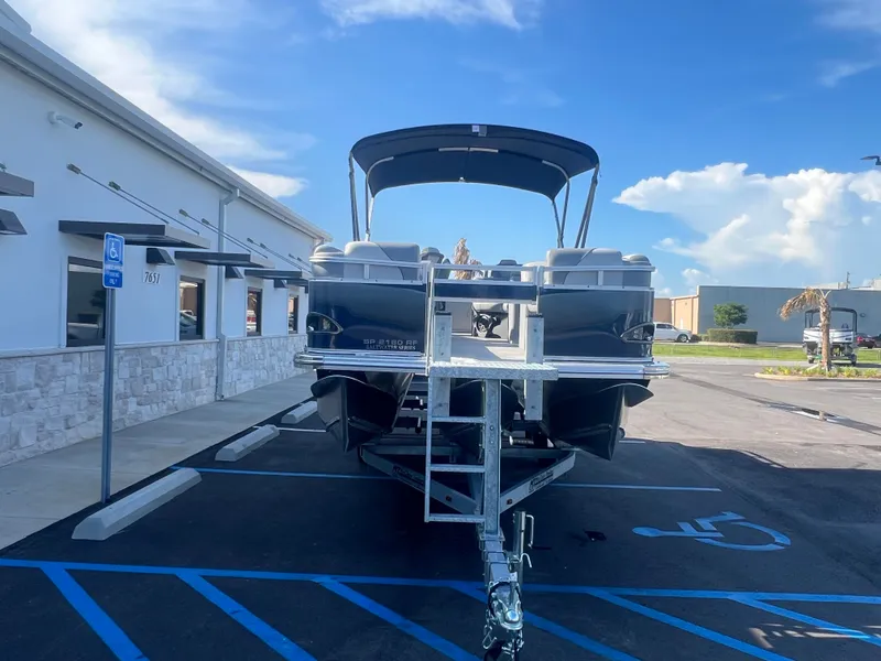 Slide: The Image of Tahoe SPT RF21T 2025 - 3