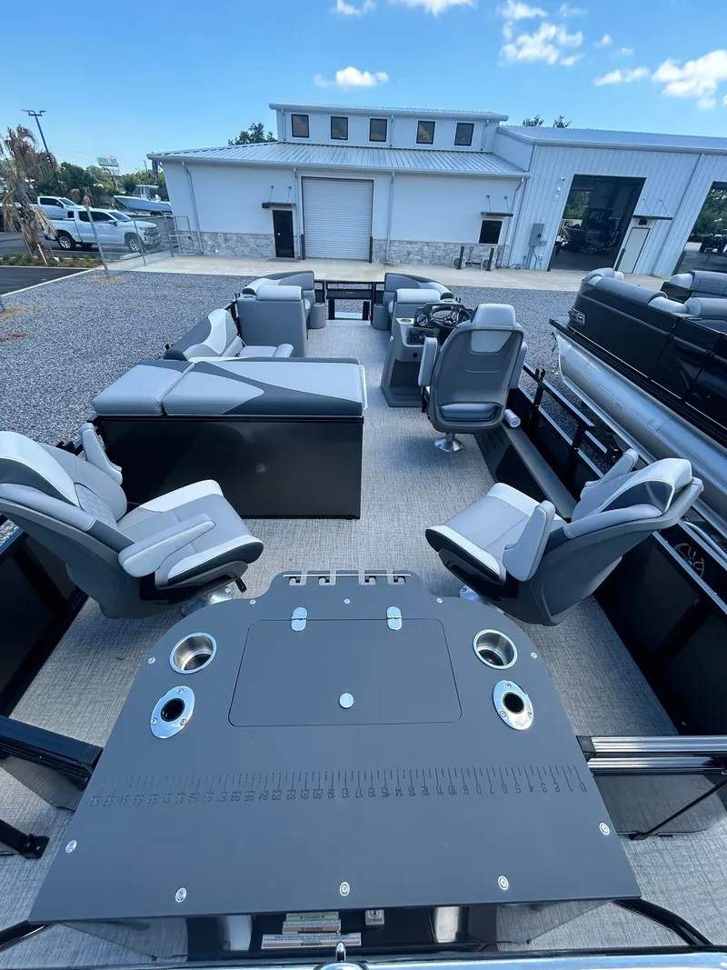 Slide: The Image of Tahoe SPT85 RF23T 2025 - 9