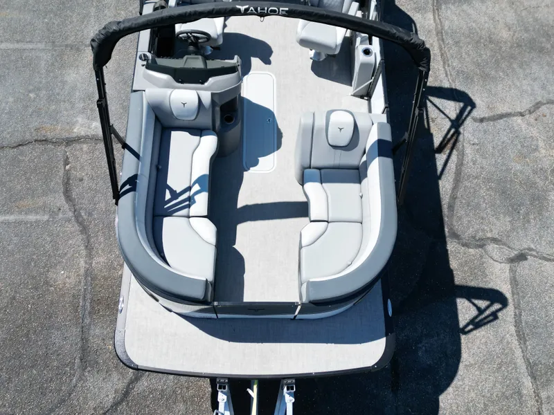 Slide: The Image of Tahoe LTZ VRB23T DX 2025 - 20