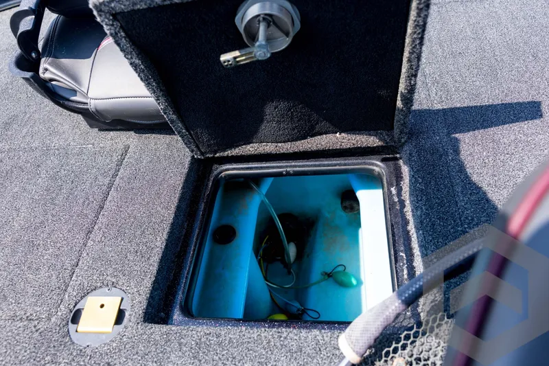 Slide: The Image of Open storage compartment in 2020 Nitro Z21 boat deck. - 62