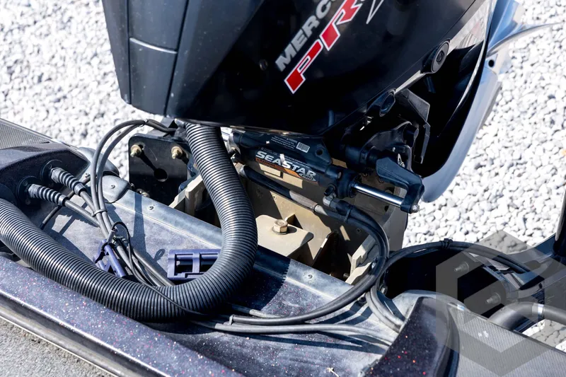 Slide: The Image of 2020 Nitro Z21 boat engine with SeaStar hydraulic steering system. - 66
