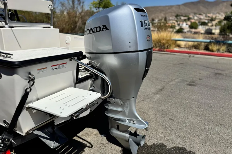 Slide: The Image of 2019 Thresher 19 CC boat with Honda 150 VTEC outboard motor. - 6