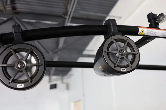 Slide: The Image of Montara 25' SURF BOSS 2.0 CW 2022 - 14