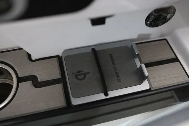 Slide: The Image of Montara 25' SURF BOSS 2.0 CW 2022 - 19