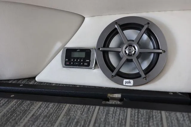 Slide: The Image of Montara 25' SURF BOSS 2.0 CW 2022 - 6