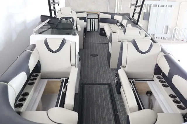 Slide: The Image of Montara 25' SURF BOSS 2.0 CW 2022 - 9