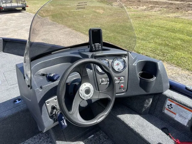 Slide: The Image of Tracker Pro Guide V-16 SC 2026 - 22