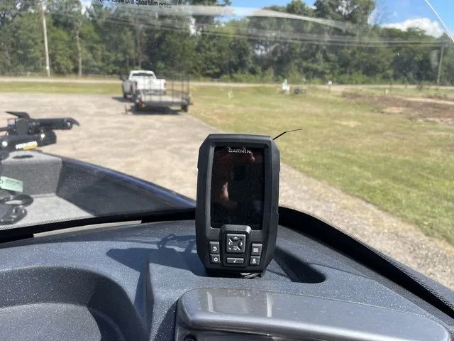 Slide: The Image of Tracker Pro Guide V-16 SC 2026 - 24